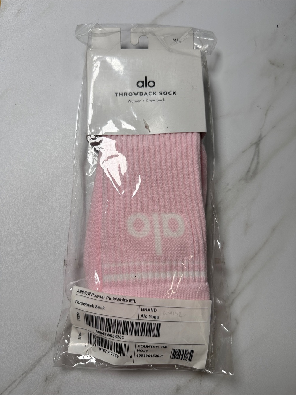 ALO Yoga Women’s Throwback Sock Powder Pink White M/L 8-11 NWT